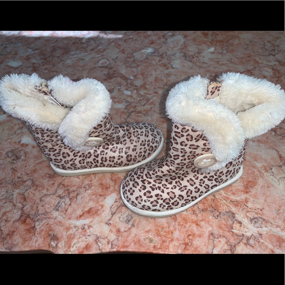 Cherokee Girls Debbie Faux Fur Lined Boots - Shimmery Brown Leopard - US 8